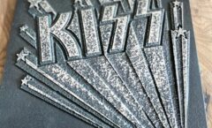Чугунная плитка «Kiss»