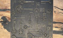 Чугунная плитка «Ключи 2»
