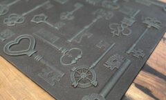 Чугунная плитка «Ключи 2»