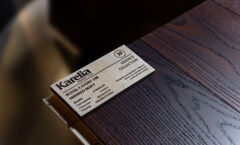Паркетная доска Karelia — Россия Ясень ASH 4 STORY 138 SMOKED MATT ESSENCE COLLECTION Матовый лак Кантри ASH 4 STORY 138 SMOKED MATT 1313-172