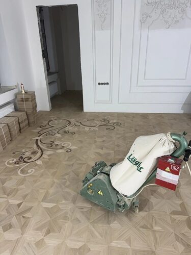 Шлифование, шпаклевание художественного паркета